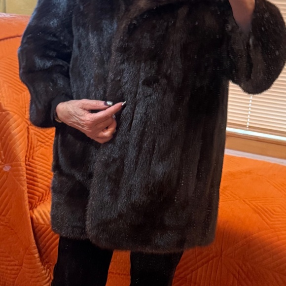 Mink Jacket - Picture 3 of 4